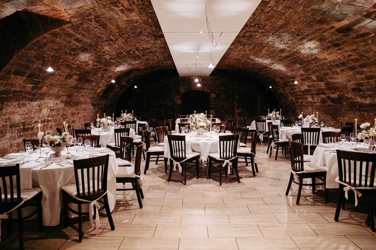 Rebe Deidesheim Informazioni sulle sale da ballo Cantina storica a volta