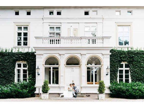 Hochzeit: Willkommen im Herrenhaus auf Gut Bliestorf!  - Herrenhaus Gut Bliestorf GmbH