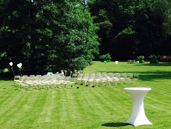 Hochzeit: 5 Hektar grosser Landschaftspark - ganz Privat! - Herrenhaus Gut Bliestorf GmbH