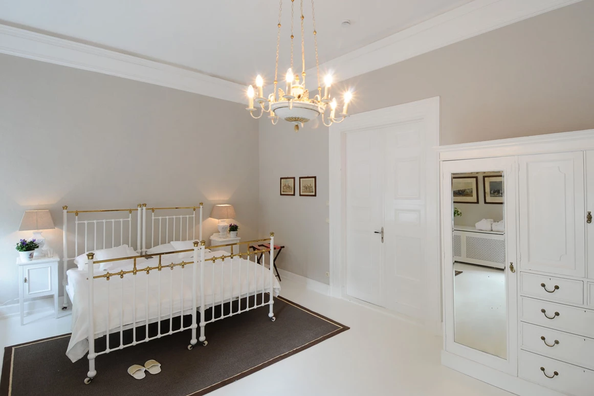 Hochzeit: Zimmer 102 - Herrenhaus Gut Bliestorf GmbH