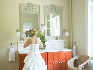 Hochzeit: Getting ready - Herrenhaus Gut Bliestorf GmbH