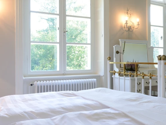 Hochzeit: Zimmer 106 - Herrenhaus Gut Bliestorf GmbH