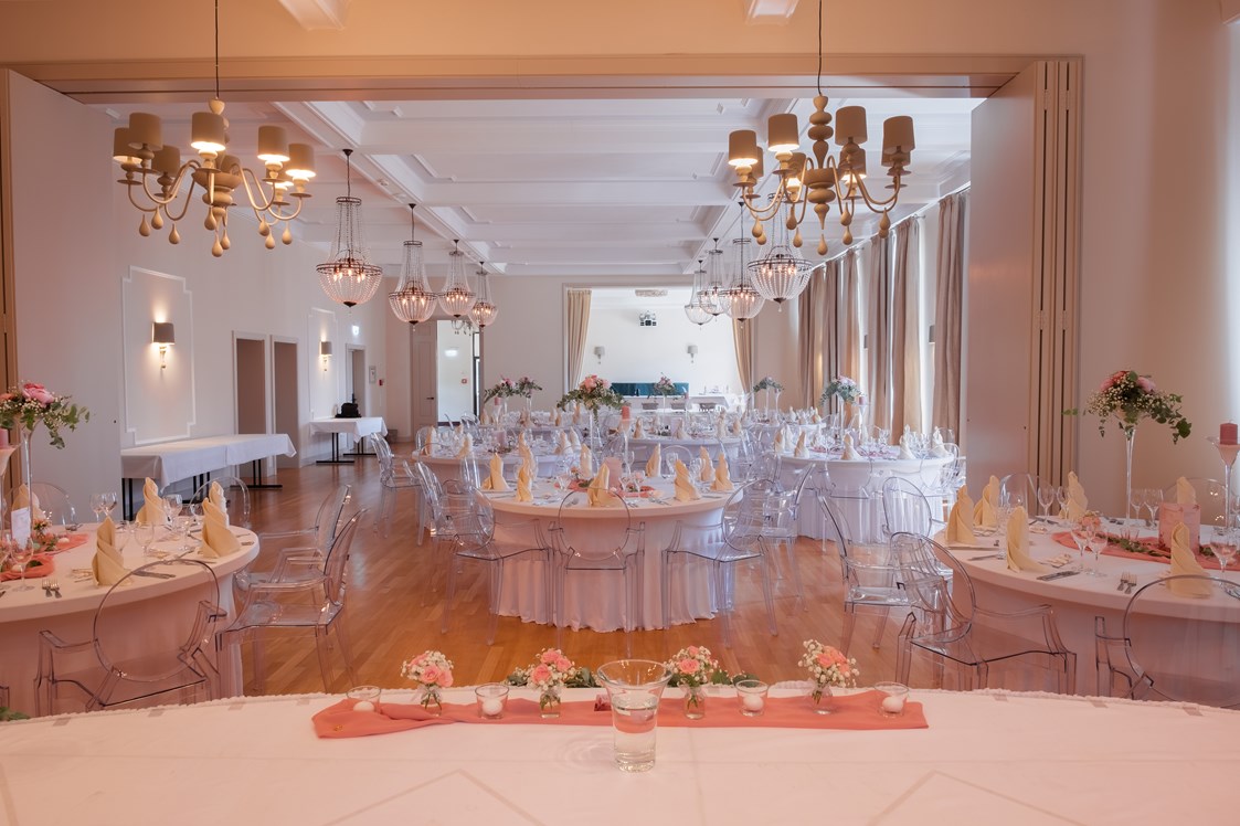 Hochzeit: Festsaal im Haus Faustin Mennel - Kloster Bonlanden