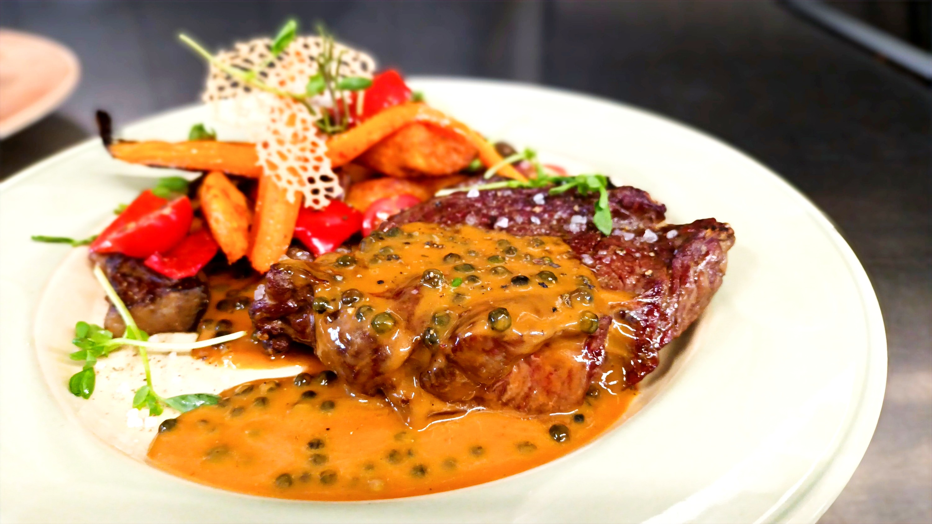 Hochzeitslocation: Entrecôte- / Rib-Eye-Steak vom argentinischen Rind Black Angus, allerbeste Qualität - Hotel und Restaurant Kolossos in Neuss am Rhein