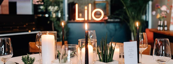 Hochzeit: LILO im alten Hallenbad