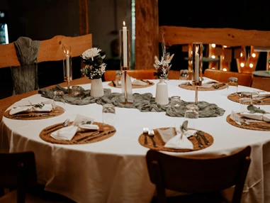 Hochzeitslocation: Foto 
Tabea Kimelman - Merker's Waldscheune Hochzeits- & Eventlocation