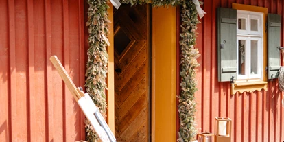 Hochzeit - Geeignet für: Private Feier (Taufe, Erstkommunion,...) - Leonberg (Böblingen) - Eingang zum Hauptgebäude- Bauernhaus mit Heuboden und Stuben - Theurerhof