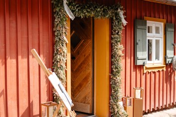 Hochzeit: Eingang zum Hauptgebäude- Bauernhaus mit Heuboden und Stuben - Theurerhof