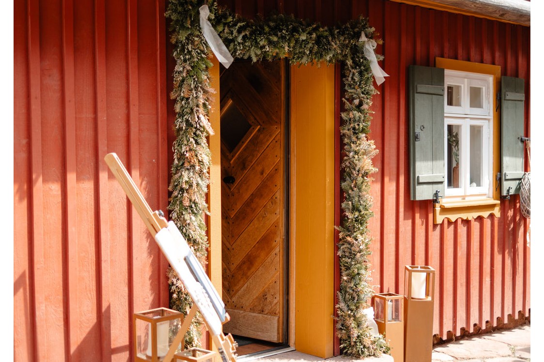 Hochzeit: Eingang zum Hauptgebäude- Bauernhaus mit Heuboden und Stuben - Theurerhof