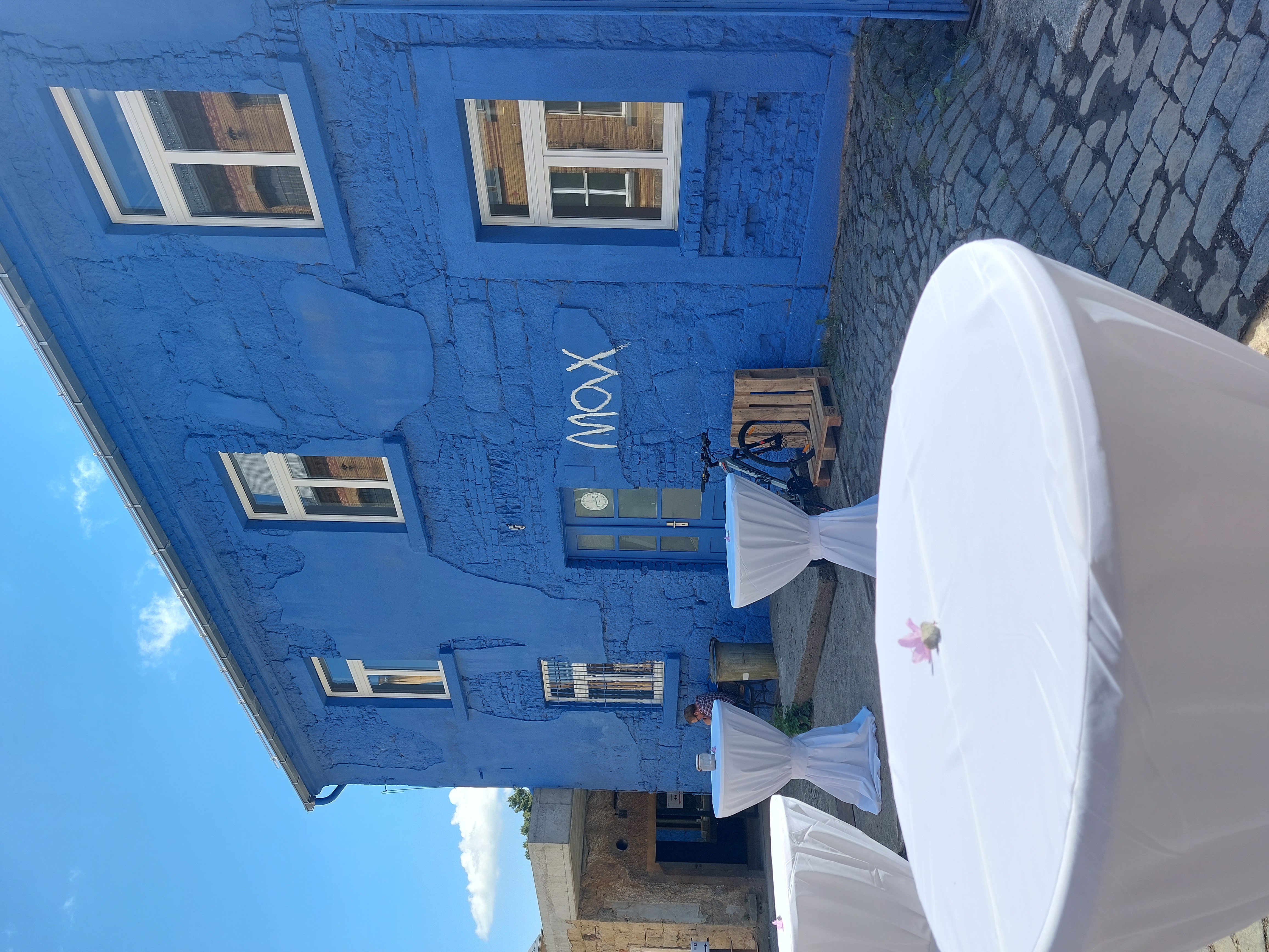 Wedding - Saxony - Unser -Max- für Feierlichkeiten mit 20-60 Gästen als eine Art offene Galerie sind die 2 Räume im EG & OG mit einander verbunden.
Es bietet sich auch an eine Etage für Speisen  zu nutzen & die Andere für Tanz und Programm. - Kulturfabrik Schönbach