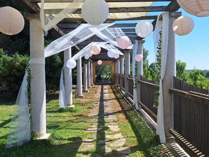 Wedding - Pottenbrunn - Garten  - Vitikultur MOSER