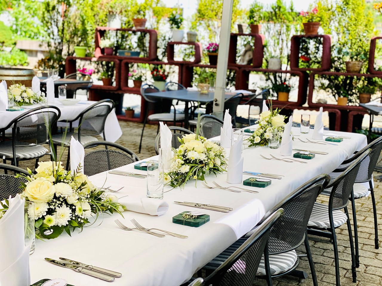 Gasthof Kreuz Egerkingen Informations sur les salles de bal TERRASSE | JARDIN