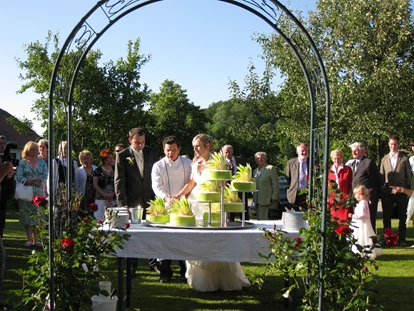 Wedding - Neufelden - Tortenanschnitt im freien! - Roadlhof