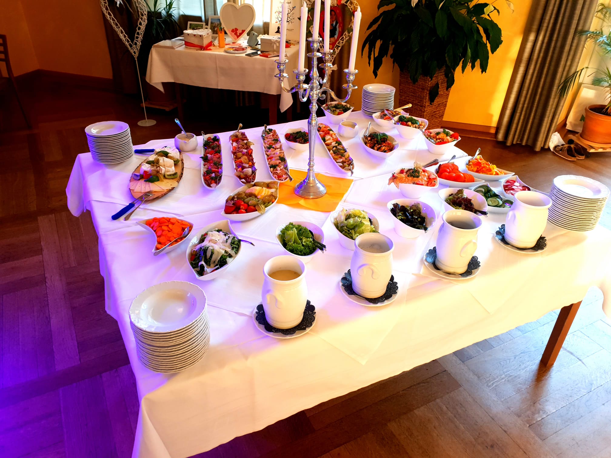 Hochzeitslocation: Buffet - Orangerie Ansbach