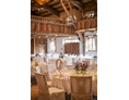Hochzeit: Milser Stadl mit runden Tischen - Alpenrast Tyrol