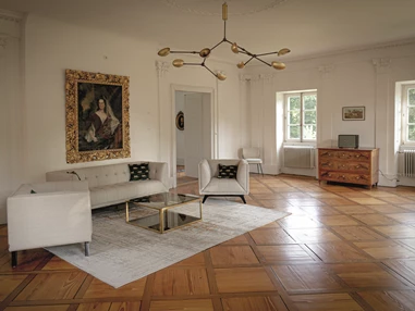 Hochzeitslocation: Das romantische Kaminzimmer im Schlossgut Lautenbach für getting readys. - Schlossgut Lautenbach