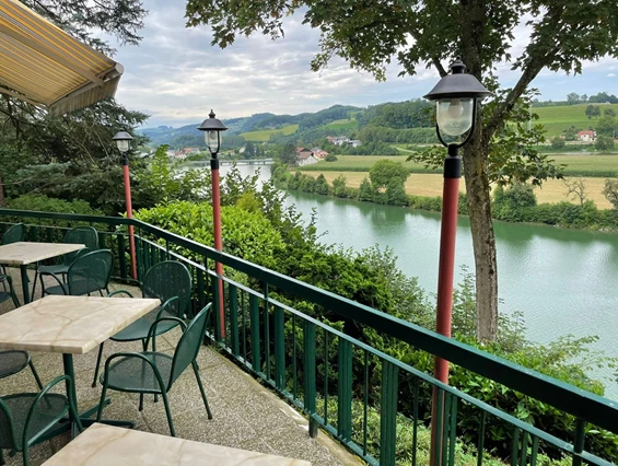 Hochzeitslocation: Eure Traumhochzeit direkt an der Enns in Garsten. - Wedding by the Lake ****