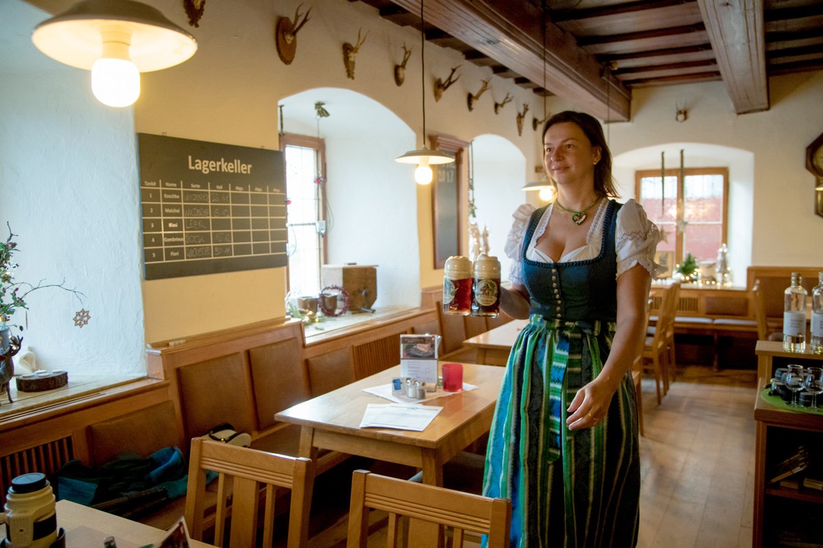 Brauerei Gasthof Eck Angaben zu den Festsälen Das Bräustüberl