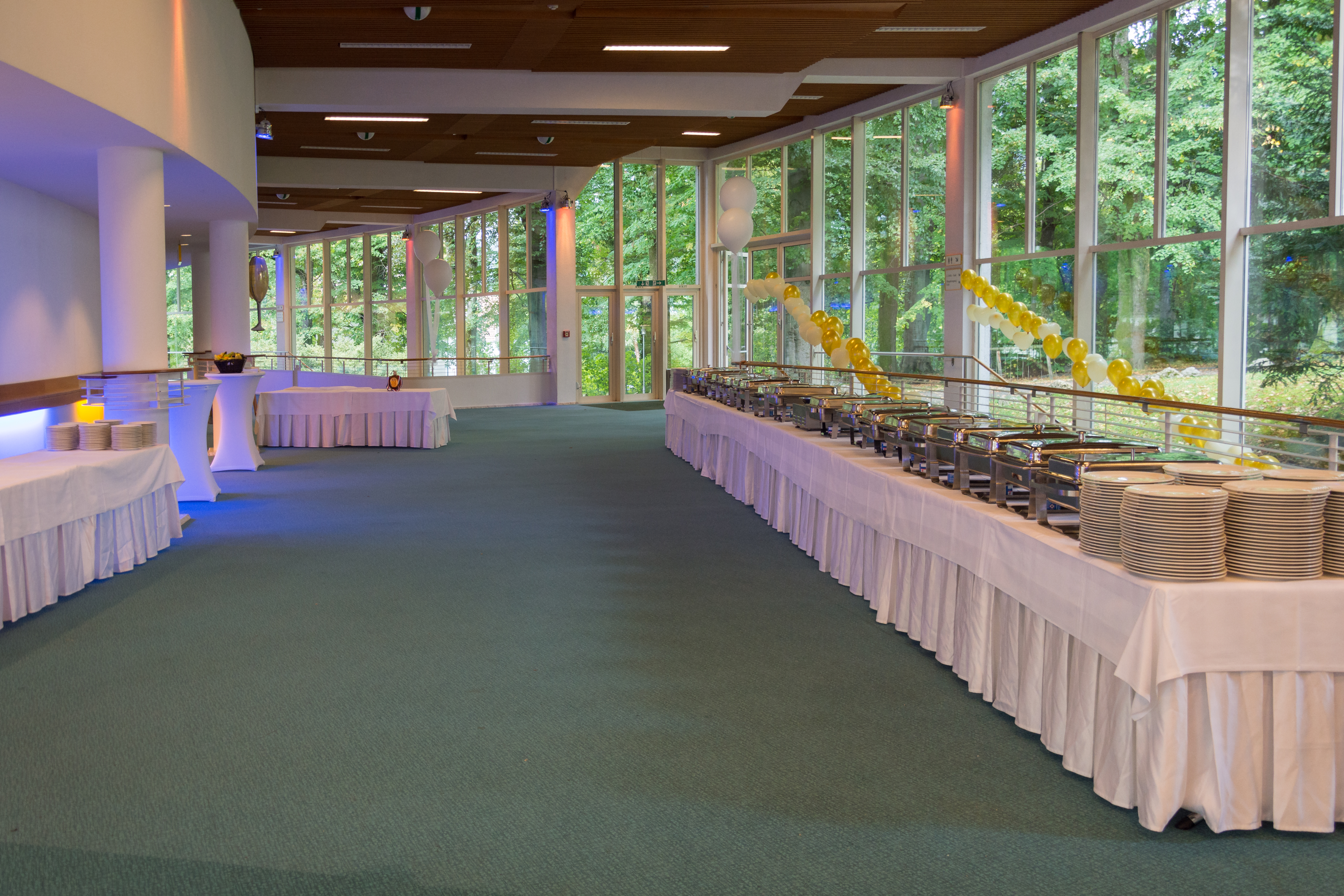 Hochzeitslocation: großzügiger Buffetbereich - Toscana Congress Gmunden