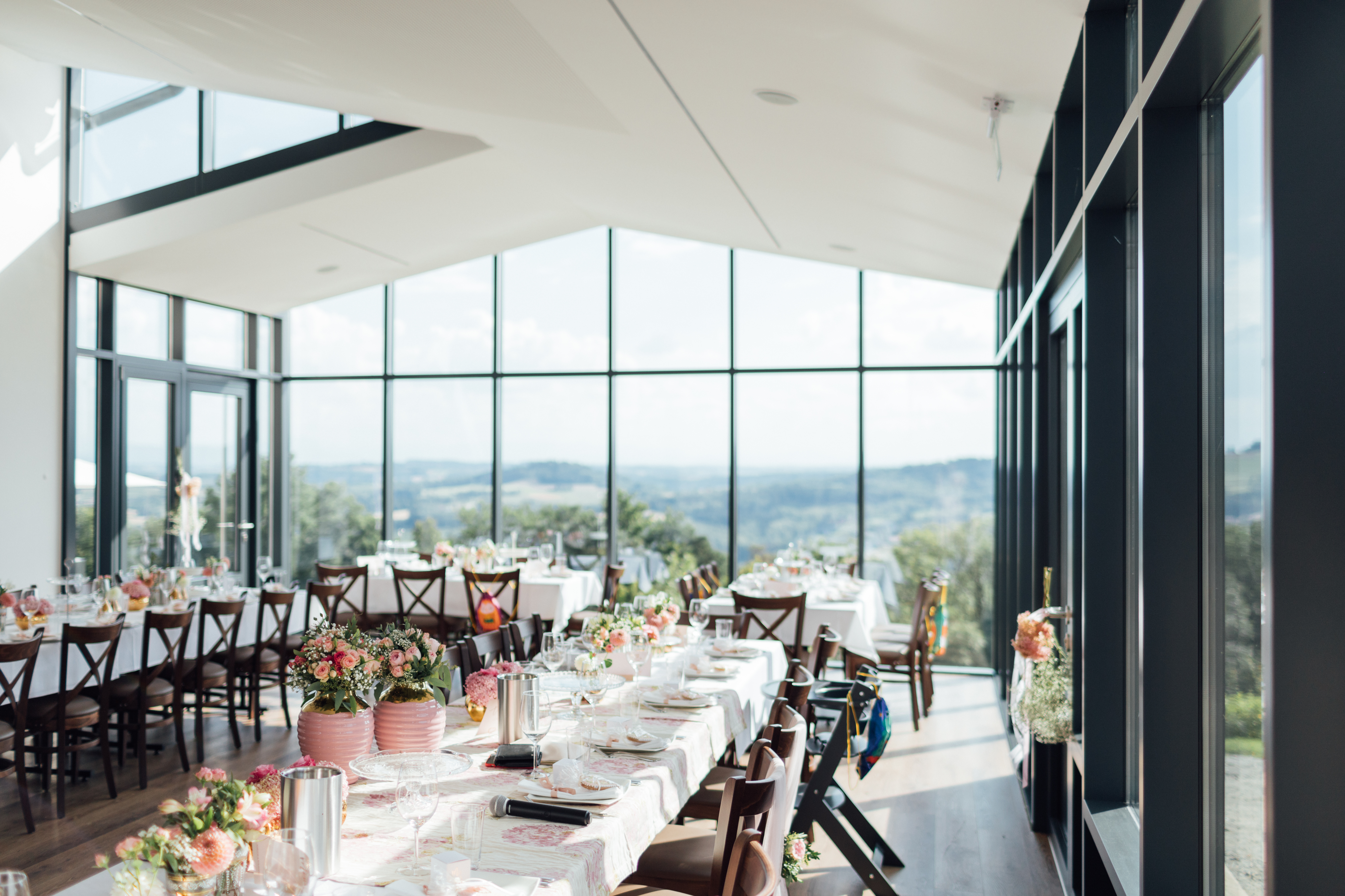 Garten der Geheimnisse Information about the banquet halls Winter garden