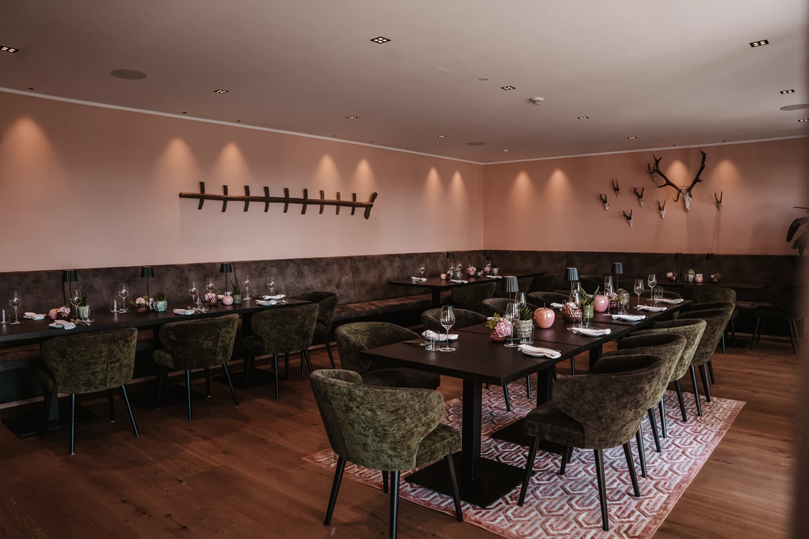 Hochzeitslocation: Kirchenwirt Hofer Boutique Salon