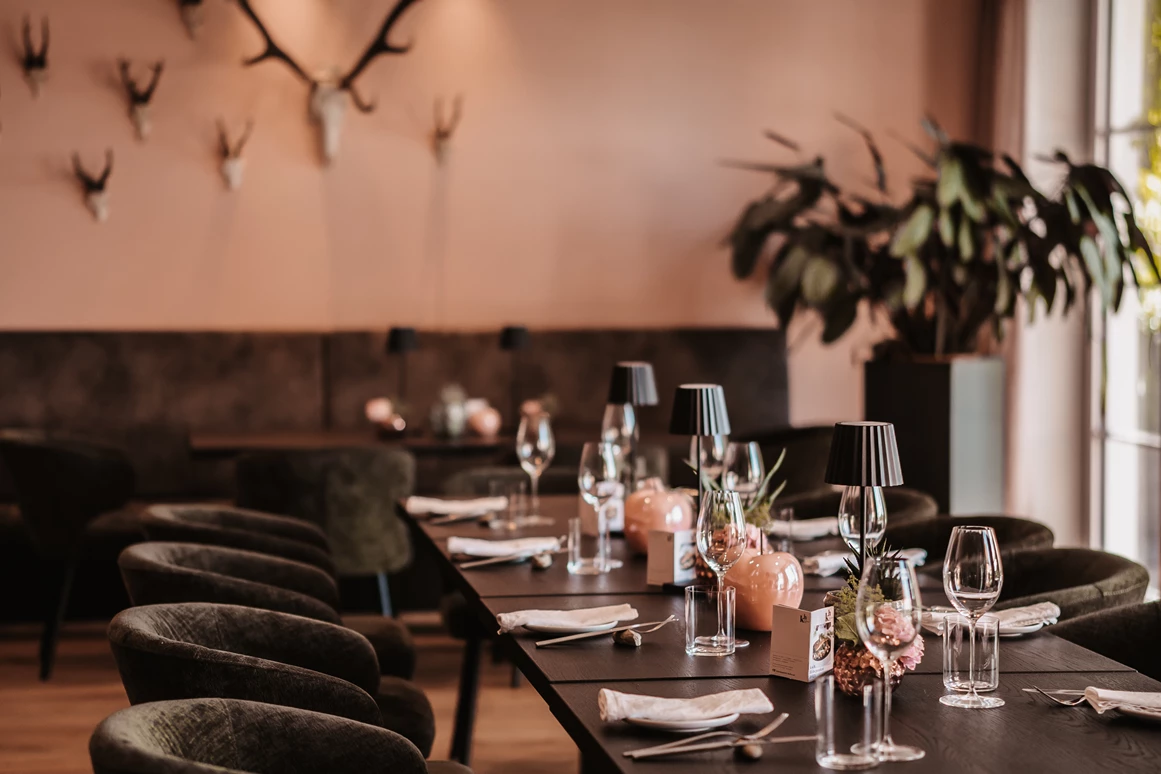 Hochzeitslocation: Kirchenwirt Hofer Boutique Salon