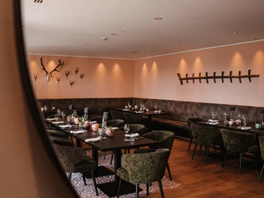 Hochzeitslocation: Kirchenwirt Hofer Boutique Salon