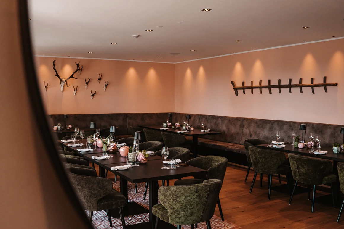 Hochzeitslocation: Kirchenwirt Hofer Boutique Salon