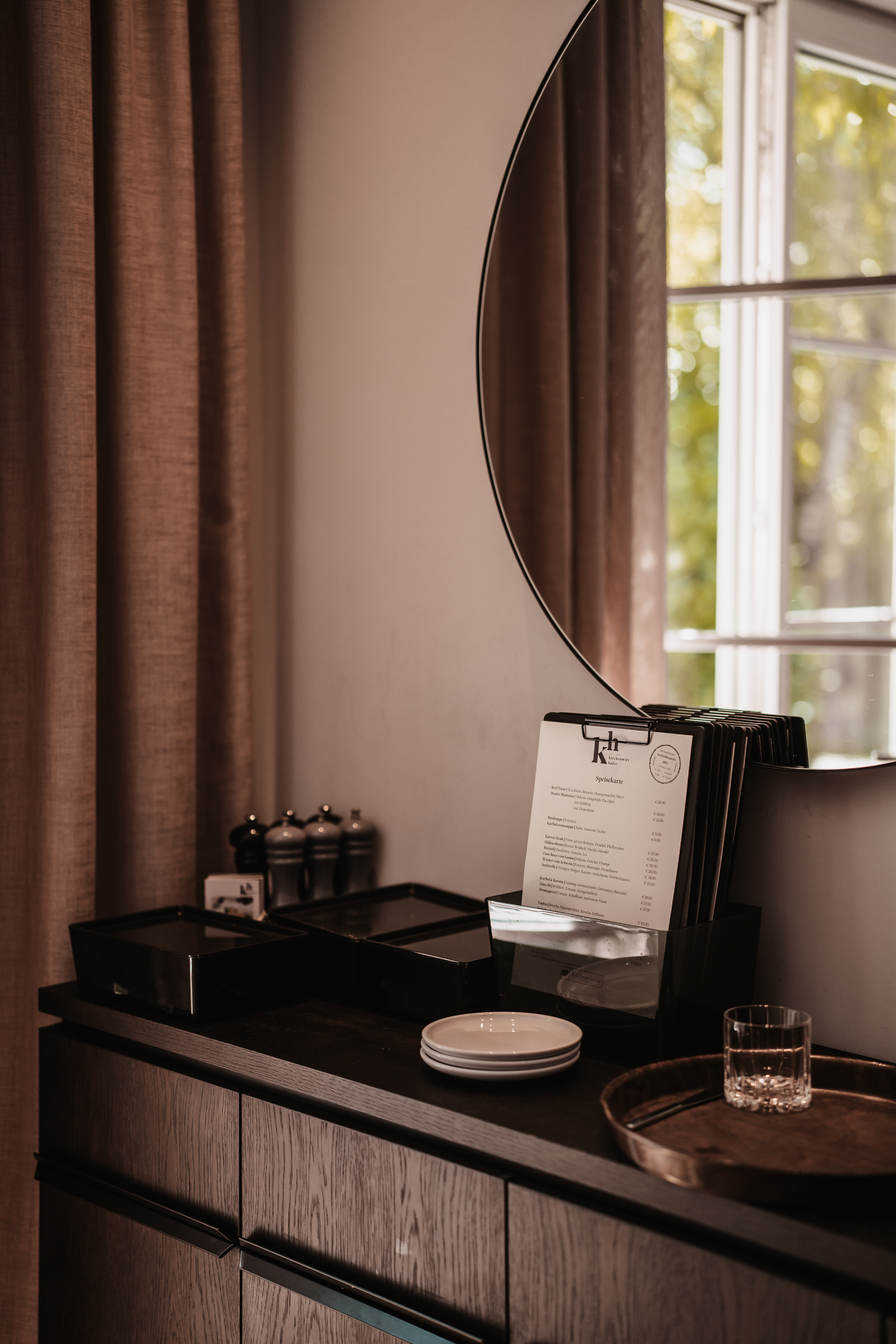 Hochzeitslocation: Kirchenwirt Hofer Boutique Salon