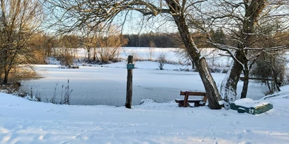 Hochzeit - Roigheim - Der Winter erstreckt sich über die Landschaft und ermöglicht beeindruckend märchenhafte Hochzeitsfotos.  - Landgut Halsberg