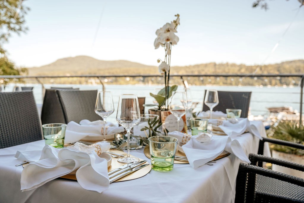 Hochzeitslocation: Heiraten mit Blick auf den Wörthersee. - BAD/SAAG  DIREKT AM WÖRTHERSEE - RESTAURANT & CLUB