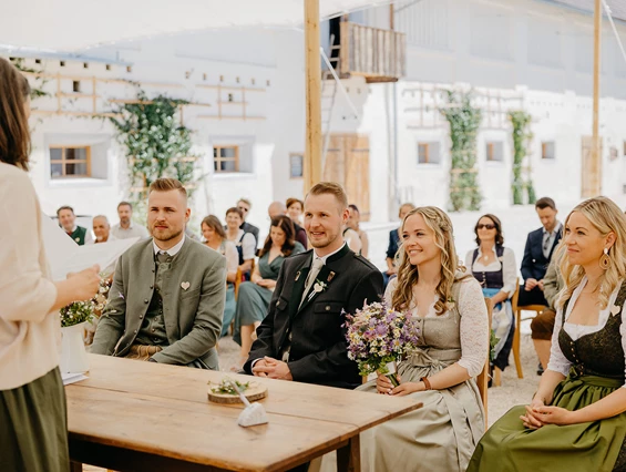 Hochzeit: Standesamtliche Trauung im Festzelt der Alten Meierei, Bleiburg. - ALTE MEIEREI BLEIBURG