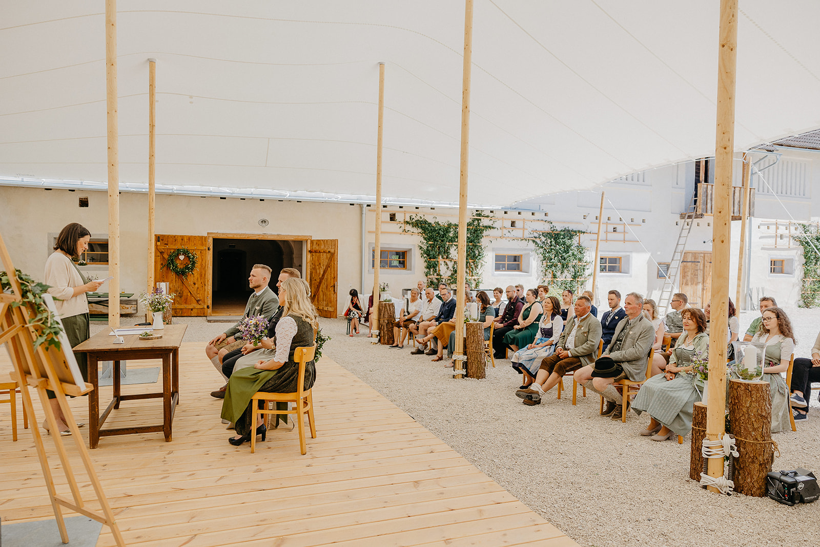 Hochzeitslocation: Standesamtliche Hochzeit im Festzelt. - ALTE MEIEREI BLEIBURG