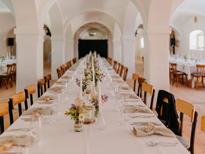 Hochzeit - PLZ 9155 (Österreich) - Festliche Tafel im ´Gewölbesaal. - ALTE MEIEREI BLEIBURG