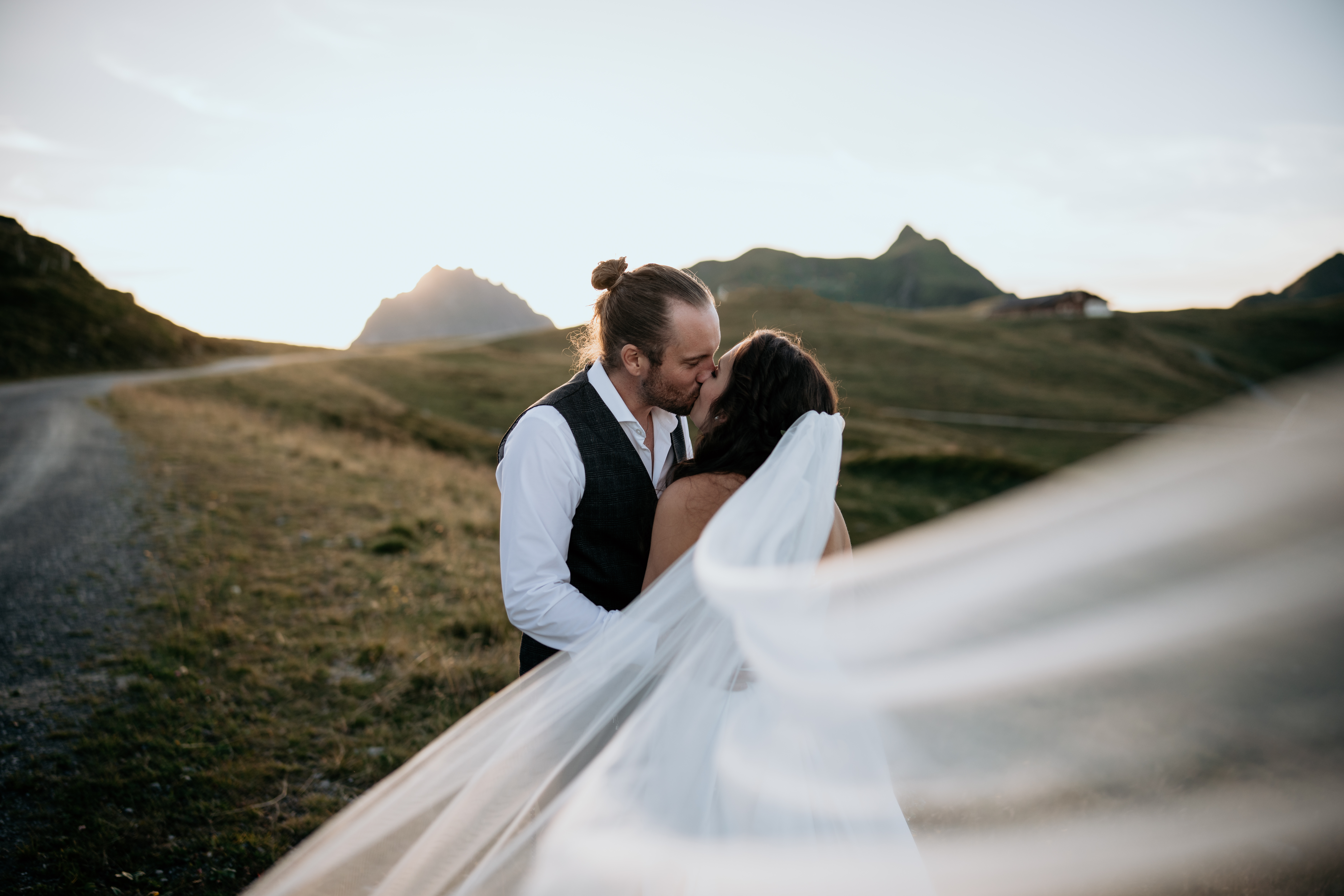Hochzeitslocation: Brautpaar - Panorama Alm