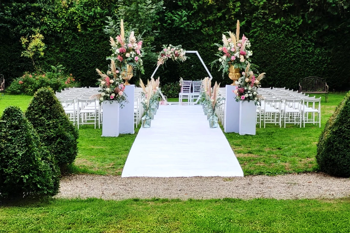 Hochzeit: Eine Gartenhochzeit auf Schloss Assumstadt in Heilbronn - Baden-Württemberg. - Schloss Assumstadt