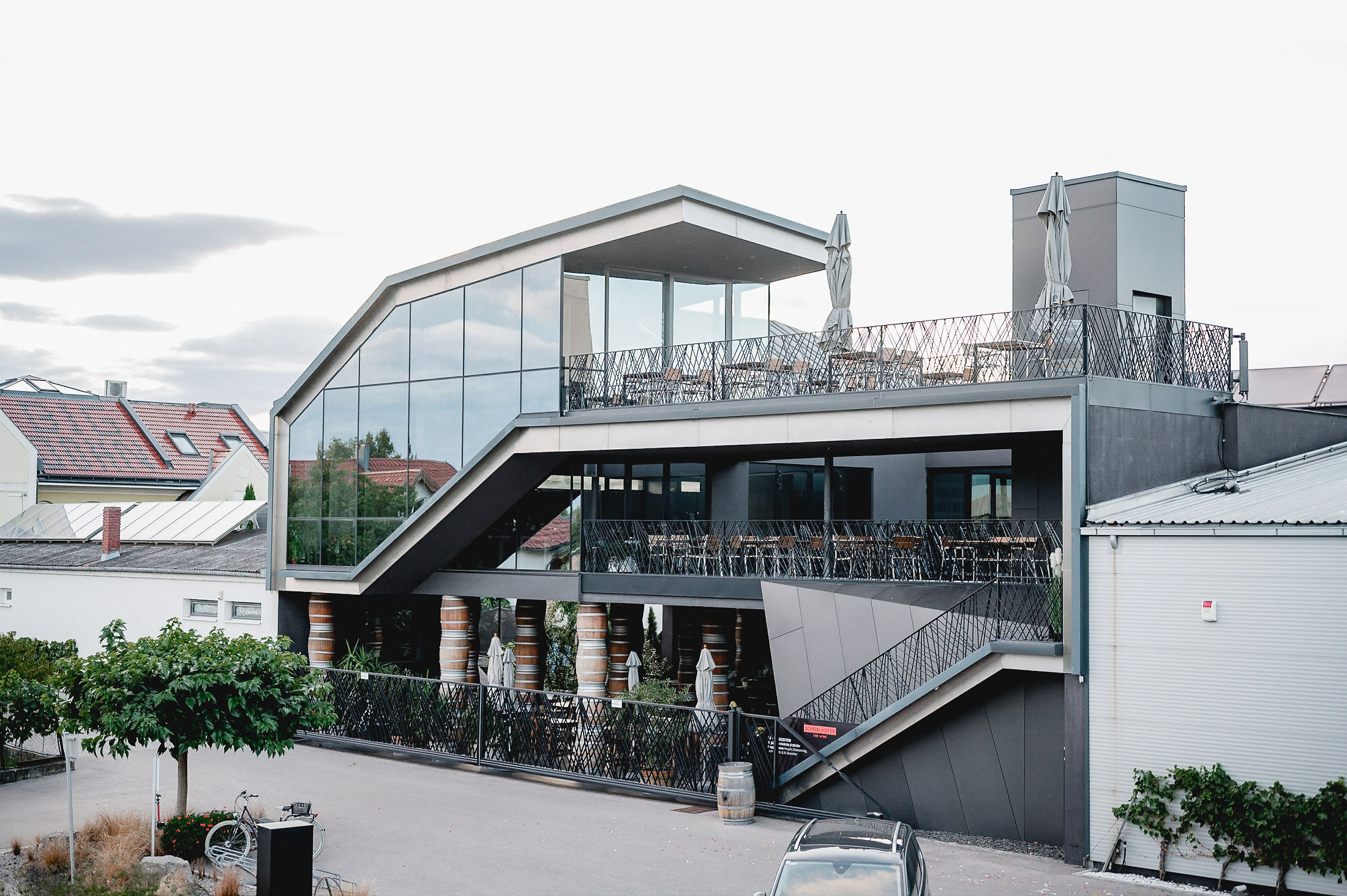 Hochzeit: The Hall of Legends