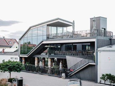 Hochzeitslocation: The Hall of Legends