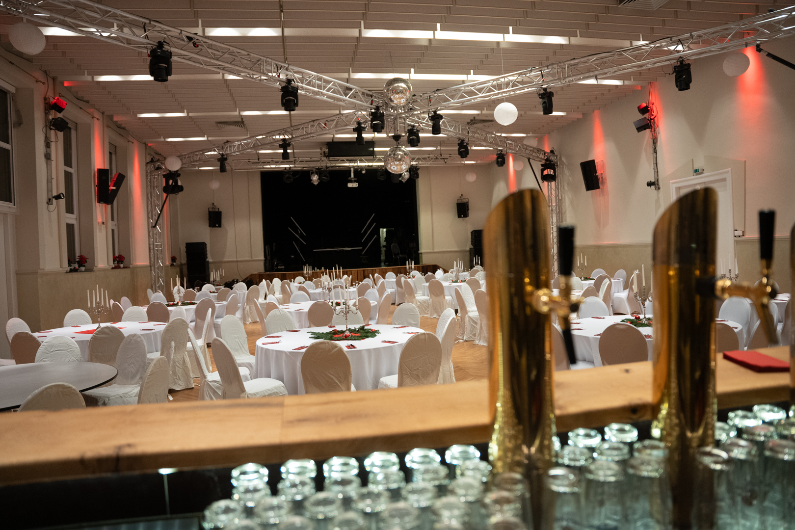 Hochzeitslocation: Walder Stadtsaal