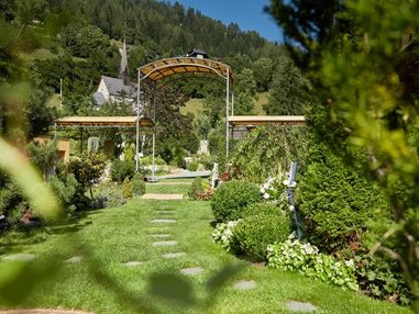 Hochzeitslocation: Ronacher's Elfengarten ... eine grüne Oase! - DAS RONACHER