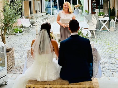 Hochzeit - Gumpoldskirchen - Trauung unter freiem Himmel. - Heuriger Habacht