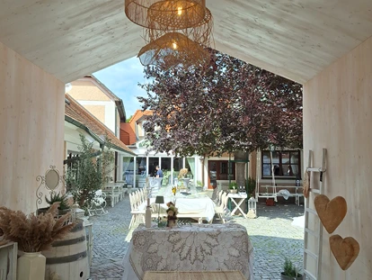 Hochzeit - Gumpoldskirchen - Unser Spot für eure Trauung im Freien. - Heuriger Habacht