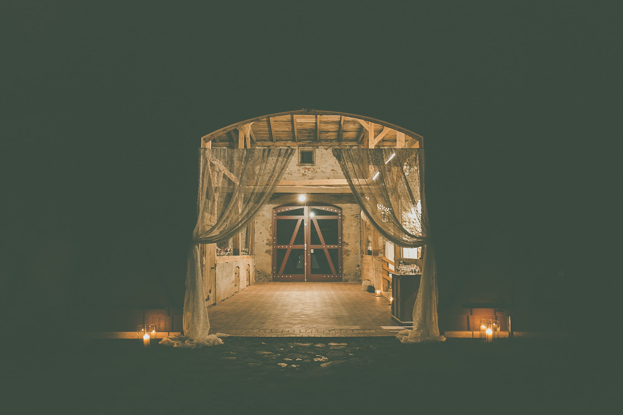 Hochzeitslocation: Abendstimmung auf der Hochzeitslocation Gartenglück Wegendorf. - Gartenglück Wegendorf