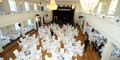 Wedding - PLZ 83562 (Deutschland) - Der Festsaal des Ballhaus Rosenheim bietet Platz für bis zu 400 Hochzeitsgäste. - Ballhaus Rosenheim