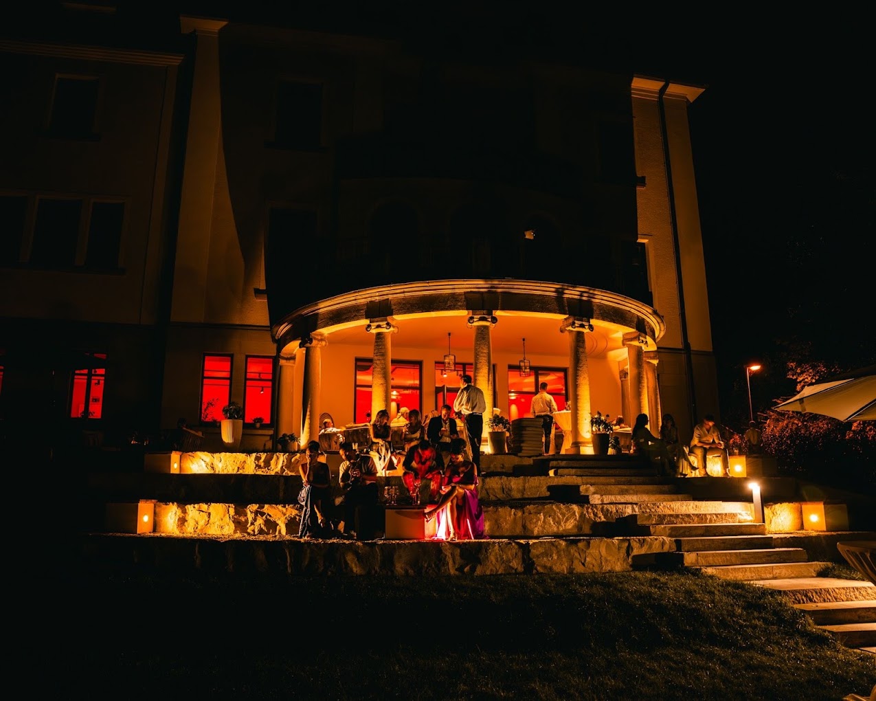 Hochzeit: Die Stadtvilla Nürnberg bei Nacht. - Stadtvilla Nürnberg