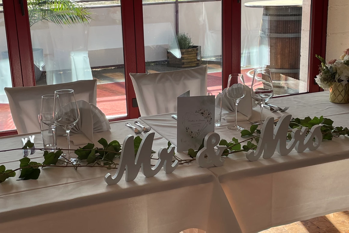 Hochzeit: Brauttisch in der "Kutscher Remise" - Jägerhof Biblis