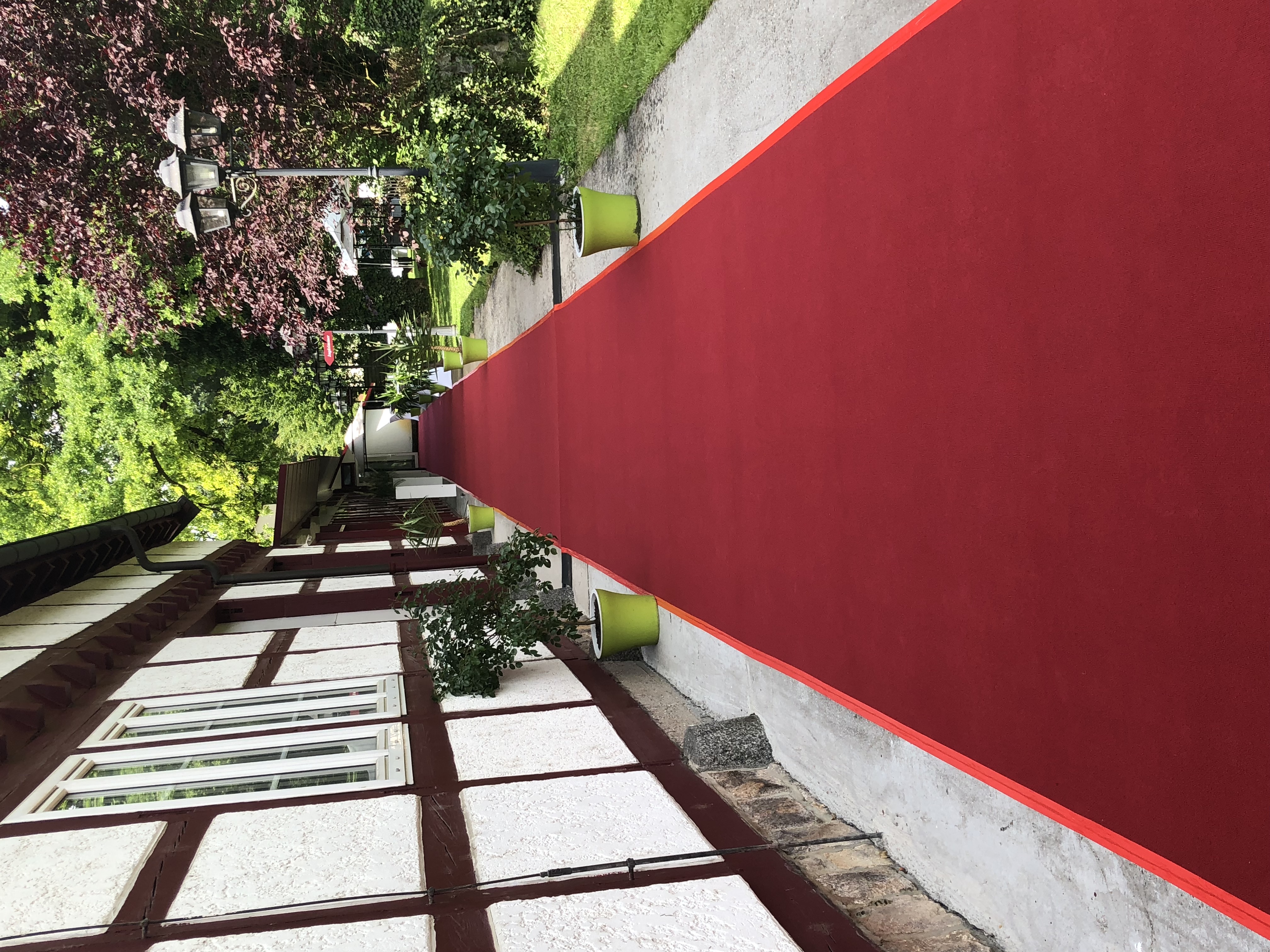 Hochzeitslocation: Red Carpet zum "Hochzeitszimmer" - Jägerhof Biblis