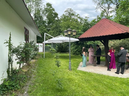Hochzeit - Uelversheim - Außenbereich der "Kutscher Remise" - Jägerhof Biblis