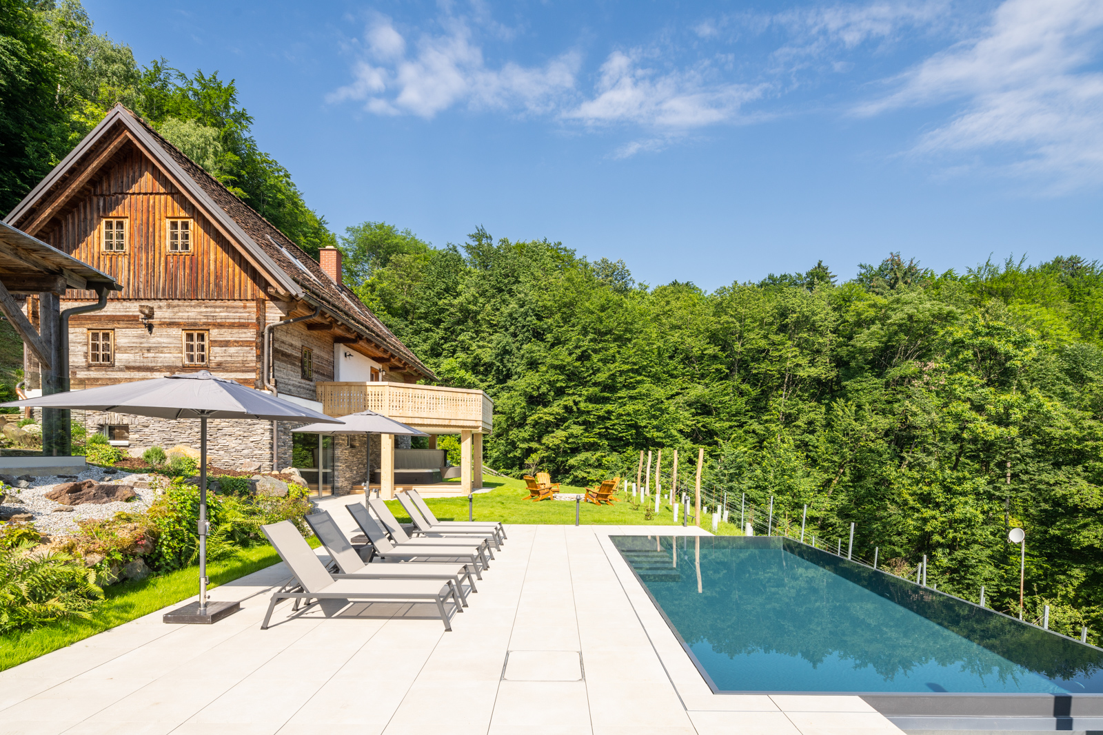 Hochzeitslocation: Vinothek Petzles