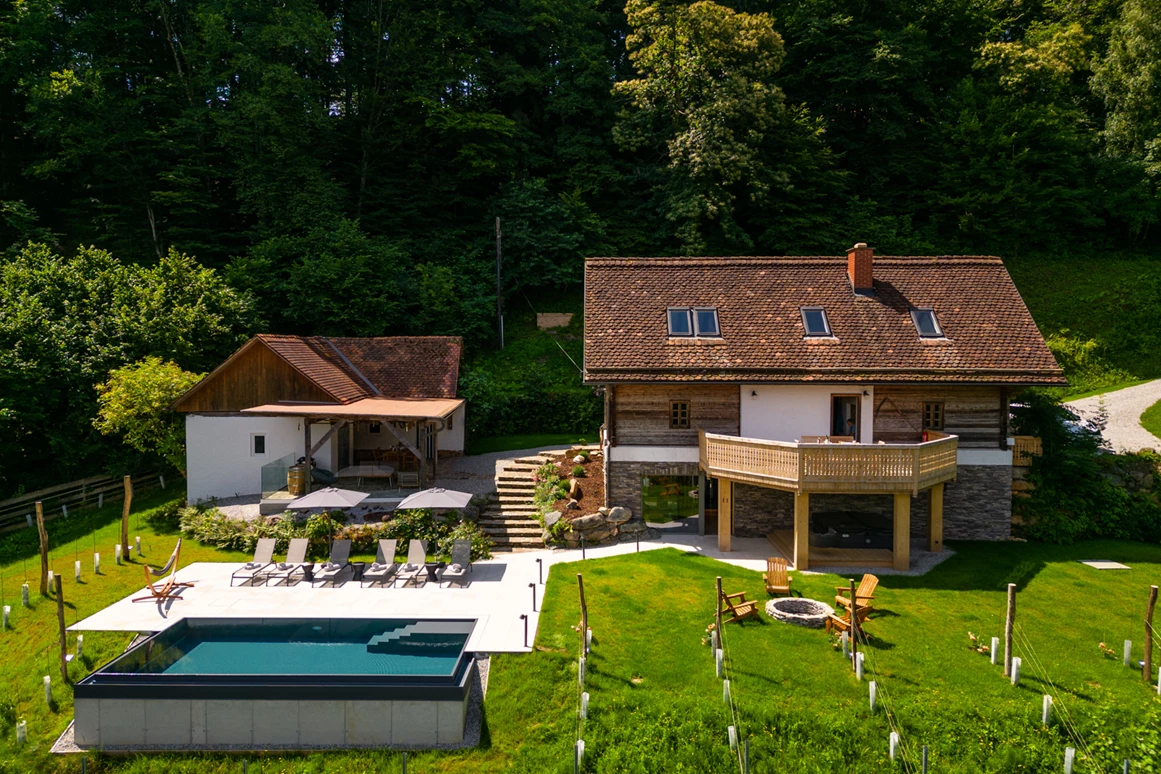 Hochzeitslocation: Vinothek Petzles